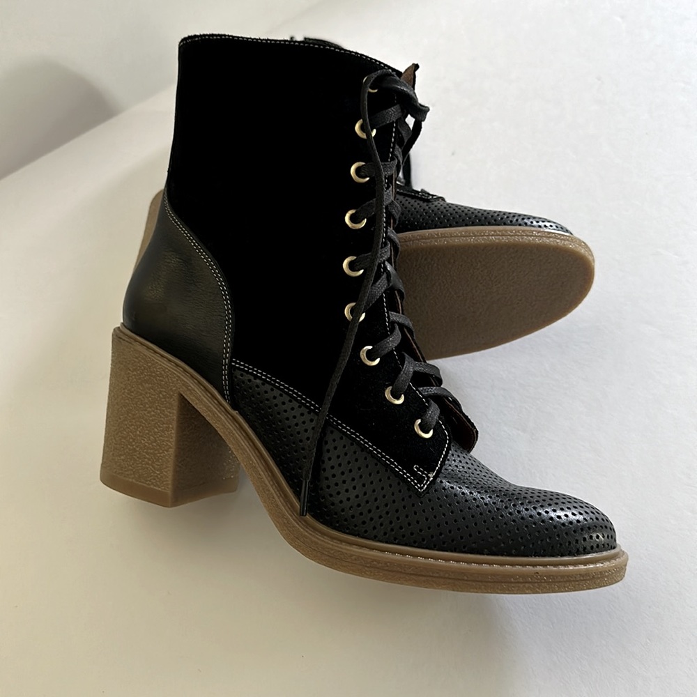 GIROTTI || Black Lace-Up Ankle Boots. Sz. EU/40 - US/9-9.5